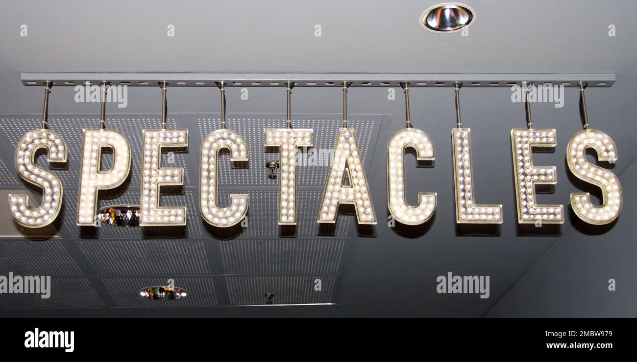 French cinema sign vintage hi-res stock photography and images - Alamy