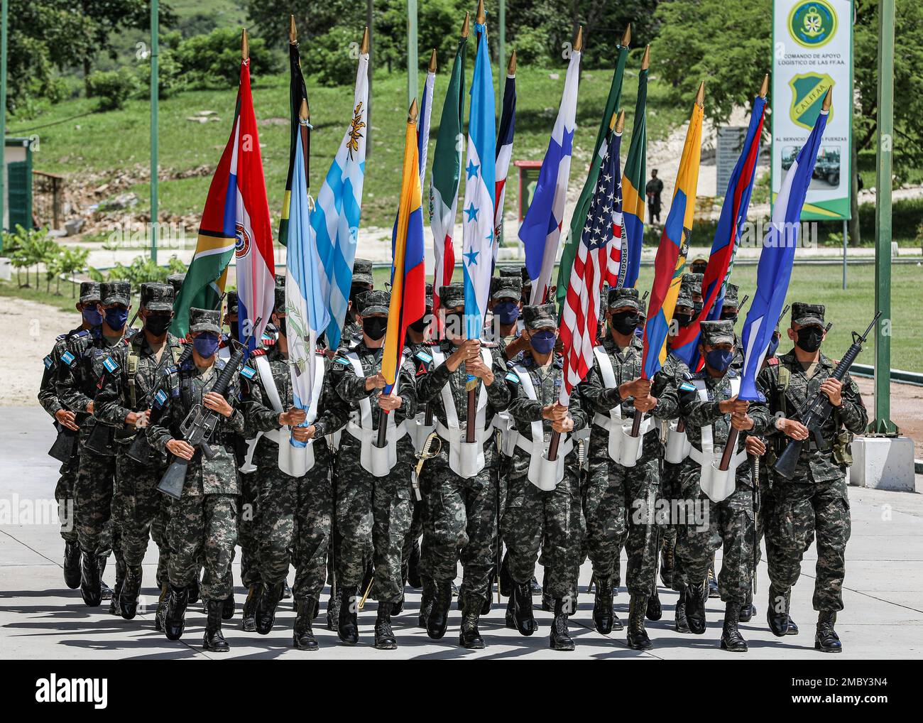 Fuerzas comando 17 hi-res stock photography and images - Alamy