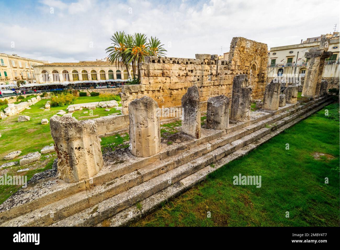 The doric temple of apollo vi cent bc in ortygia syracuse sicily