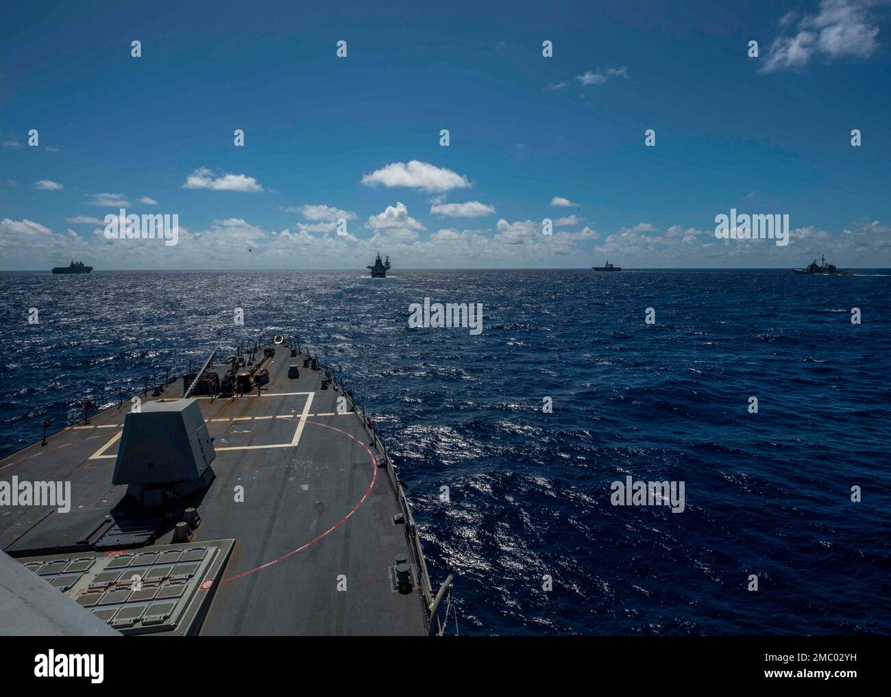 PACIFIC OCEAN (June 23, 2022) Ships of Abraham Lincoln Carrier Strike ...