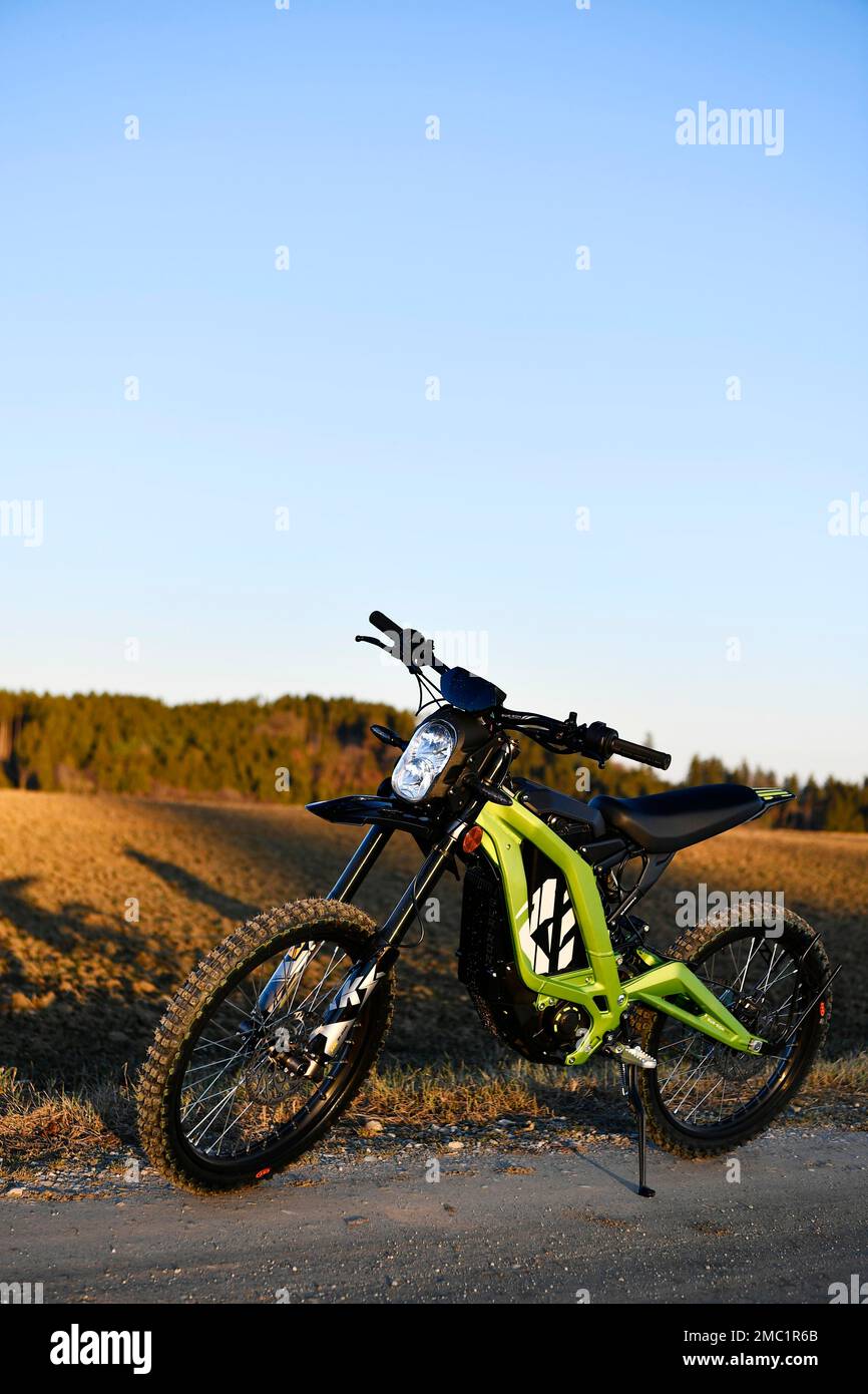 Electric motorbike, emotorcycle, SURRON, Light Bee, L1e X, street