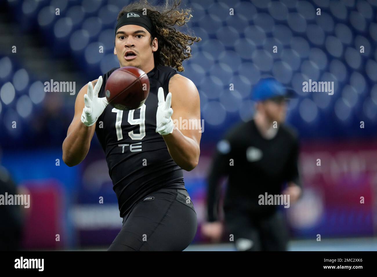 Nevada tight end Cole Turner (19) participates in a drill at the 2022 NFL  Combine in Indianapolis, Thursday, March 3, 2022. (AP Photo/AJ Mast Stock  Photo - Alamy