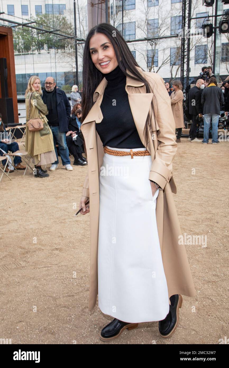 Demi Moore attends the Chloe Ready To Wear Fall/Winter 20222023