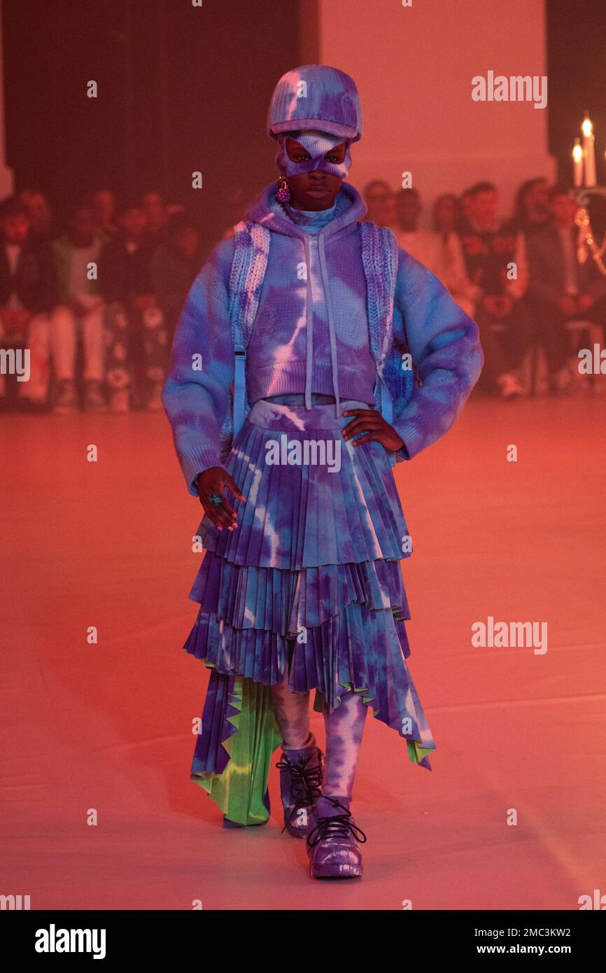 Off-White Fall 2022 Ready-to-Wear Fashion Show