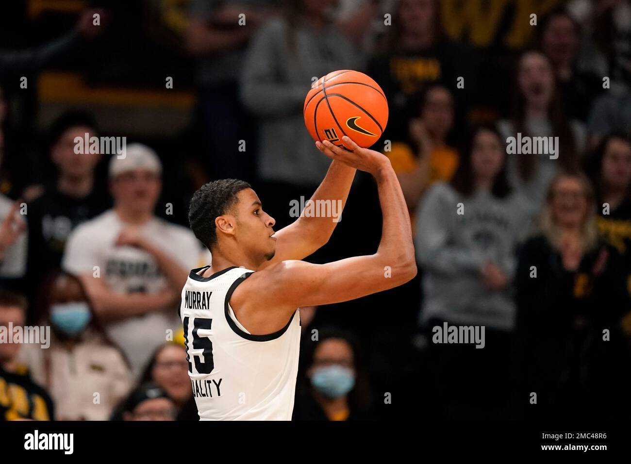 Iowa forward Keegan Murray shoots during the first half of an NCAA