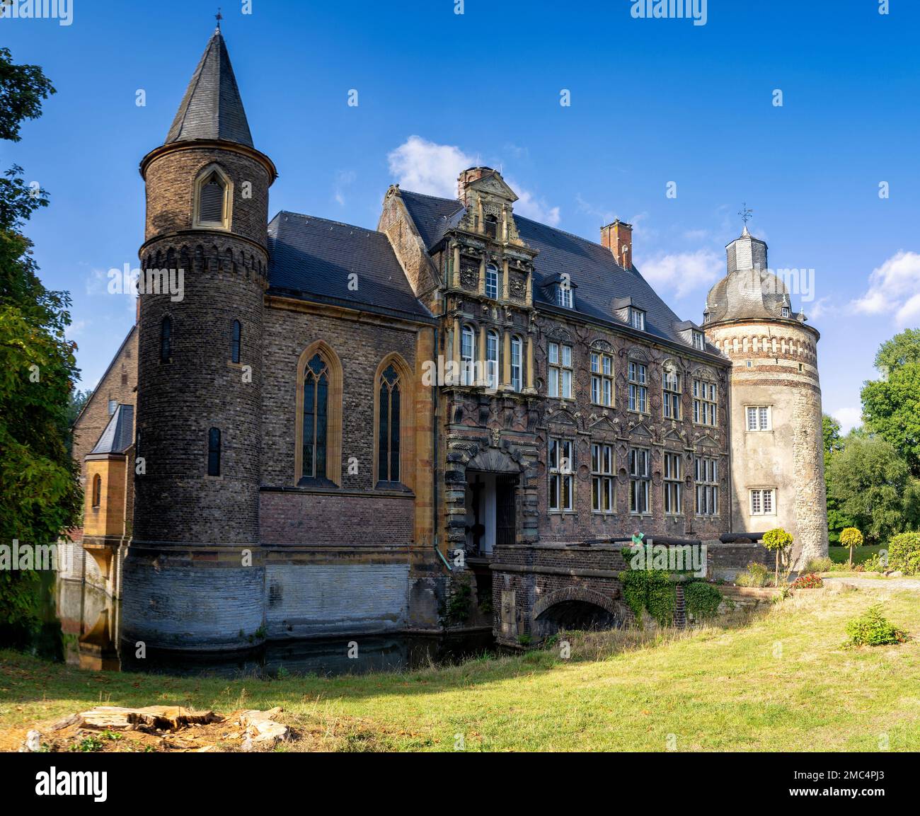 Front view at Haus Assen in Lipborg near Lippetal Stock Photo - Alamy