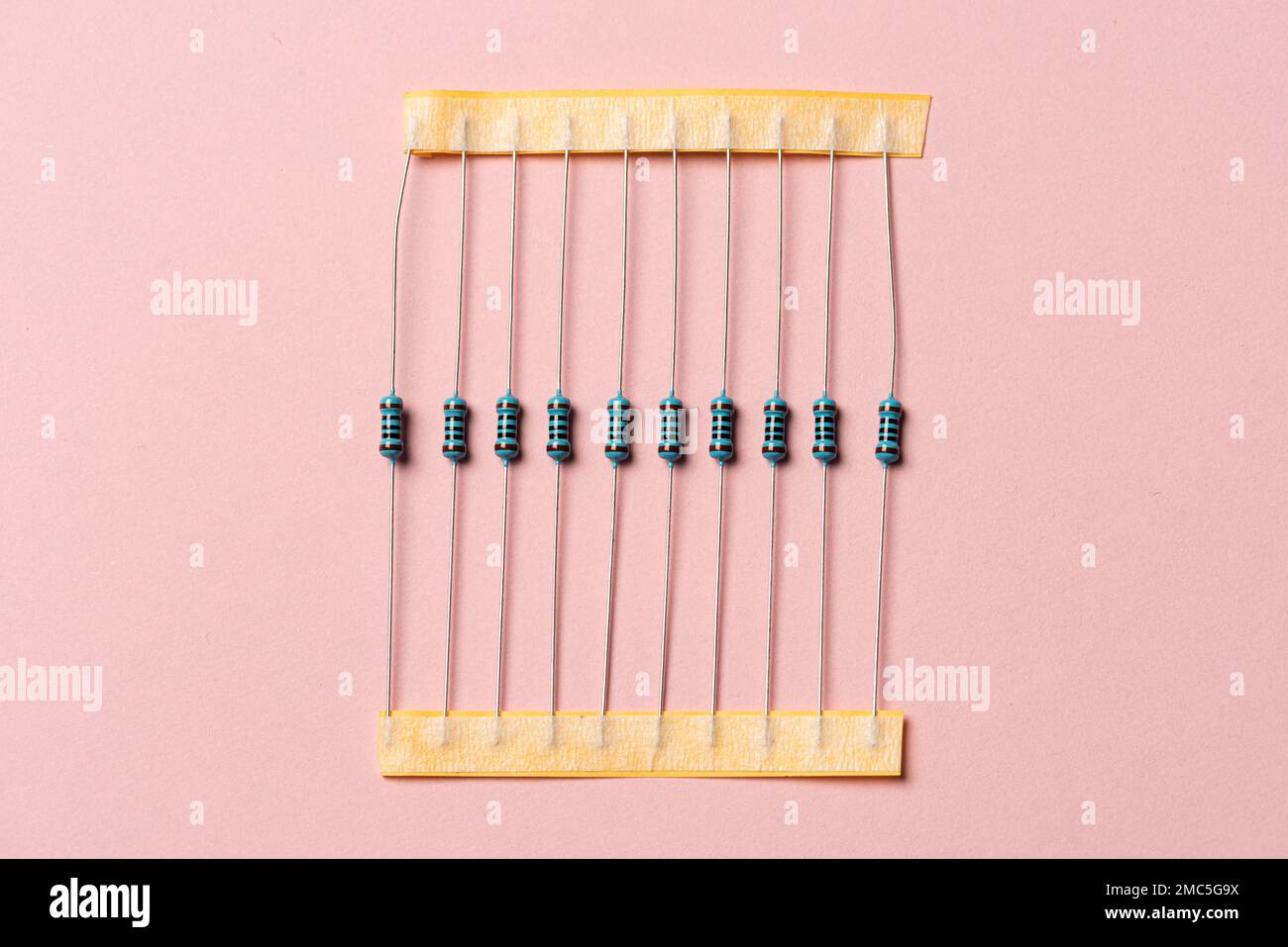 Ten 100 Ohms 1 percent tolerance resistors Stock Photo Alamy
