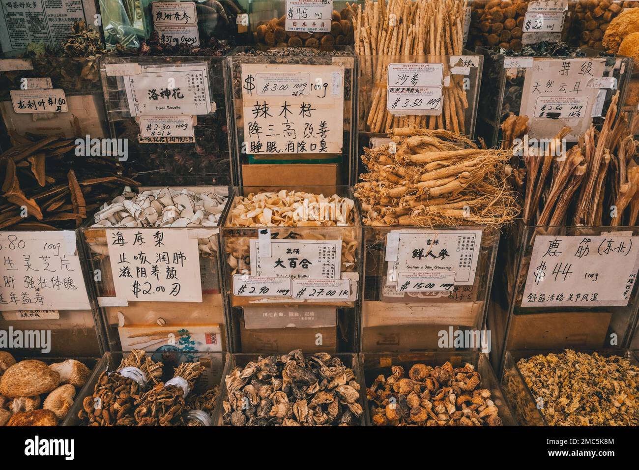 Spices shop in Chinatown Singapore Stock Photo Alamy