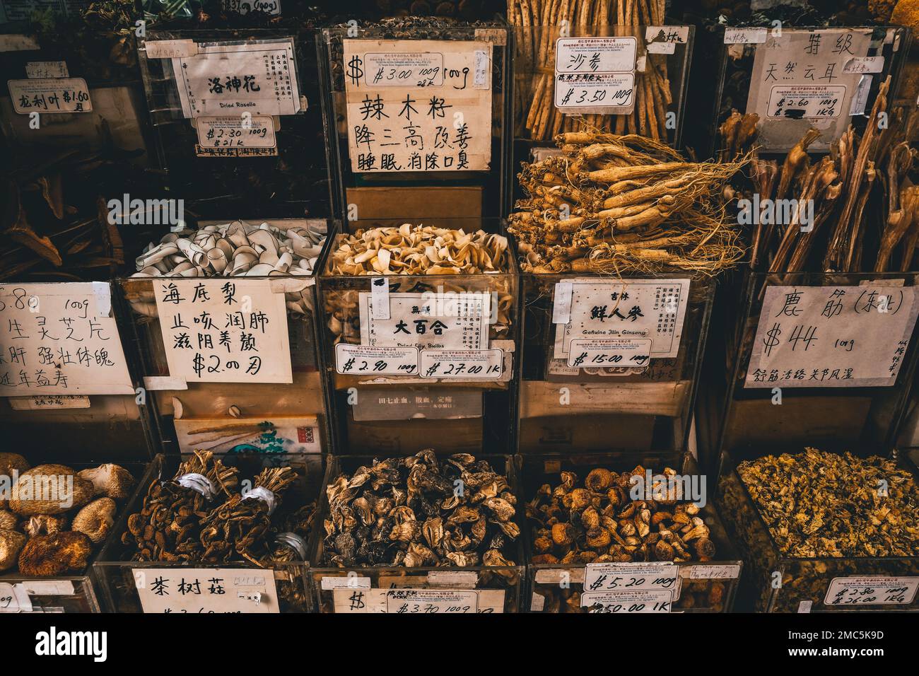 Spices shop in Chinatown Singapore Stock Photo Alamy