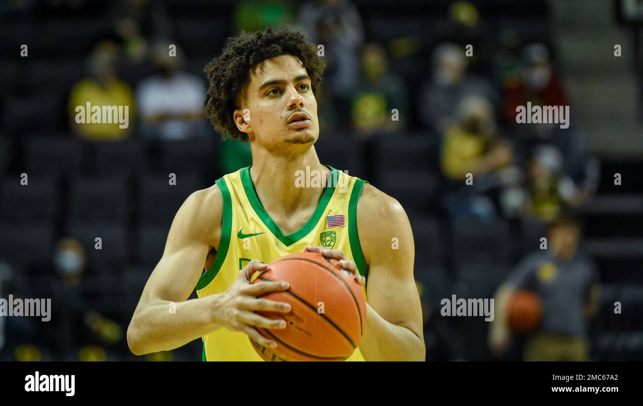 Oregon guard Will Richardson (0) during the first half of an NCAA ...