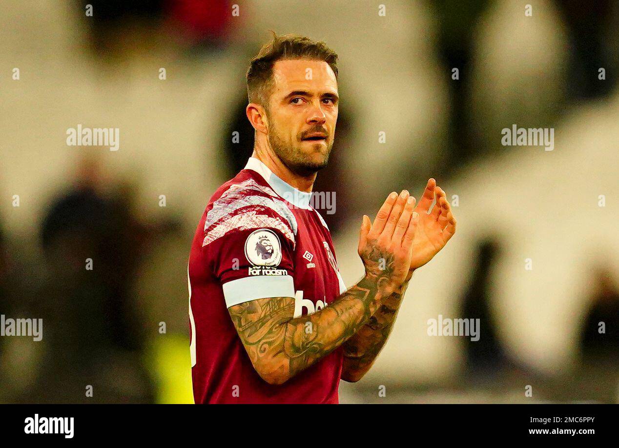 West Ham United's Danny Ings applauds the fans after the Premier League match at the London Stadium, London. Picture date: Saturday January 21, 2023. Stock Photo