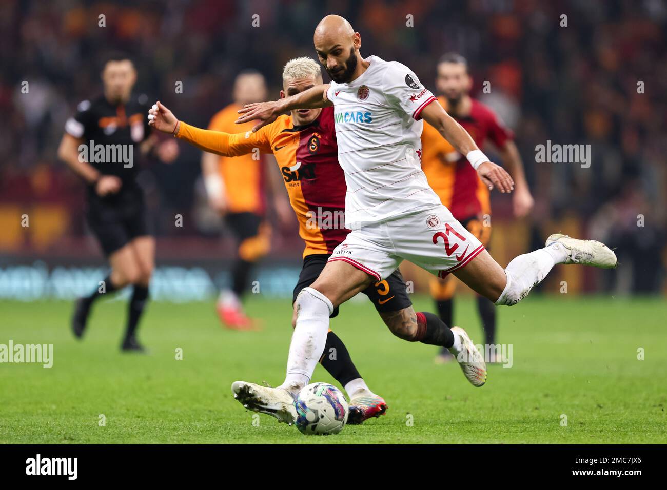 ISTANBUL, TURKEY - JANUARY 21: Omer Toprak of Antalyaspor during the Super Lig match between Galatasaray SK and Antalyaspor at the NEF Stadium on January 21, 2023 in Istanbul, Turkey (Photo by Orange Pictures) Stock Photo