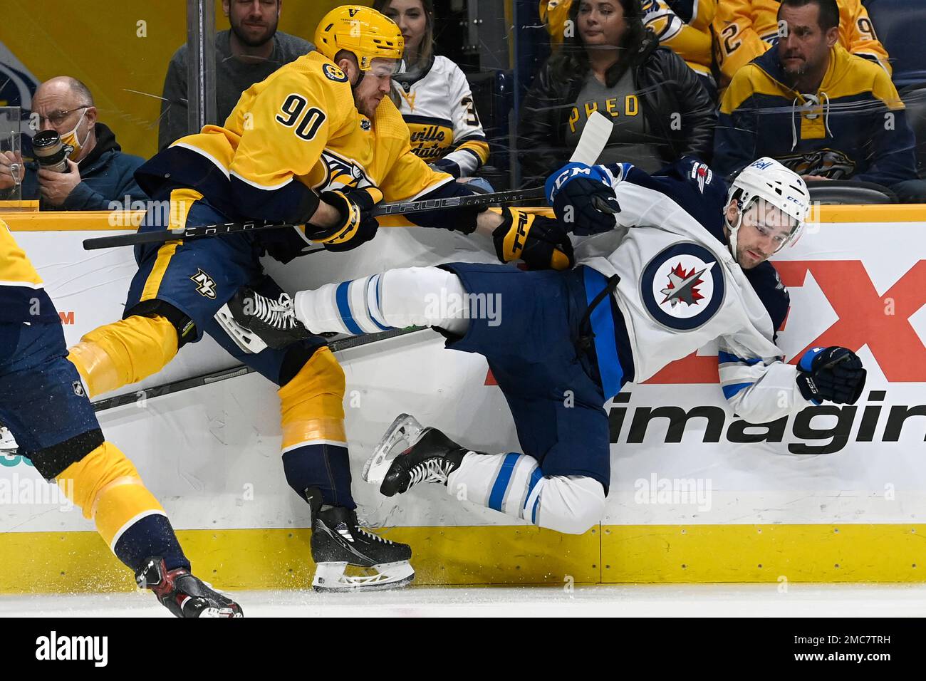 Nashville Predators defenseman Mark Borowiecki (90) checks Winnipeg