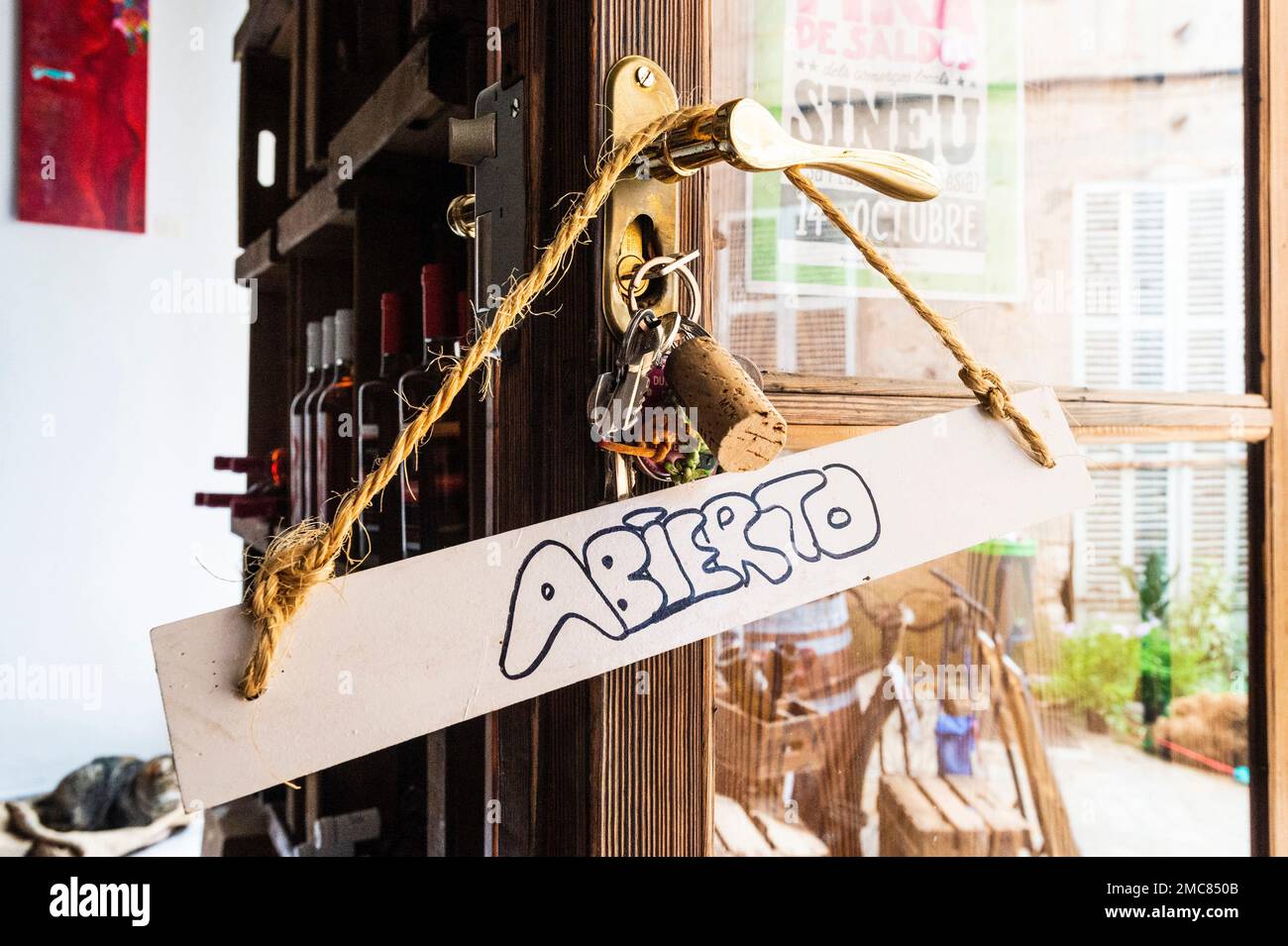 sigh Abierto (span.=open) at a wine shop Stock Photo