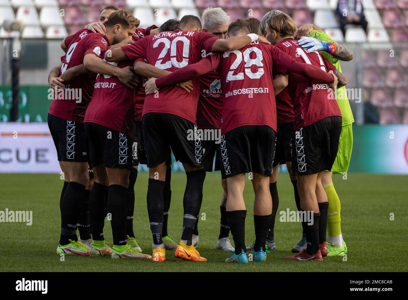 Reggio Calabria, Italy. 21st Jan, 2023. Reggina team during Reggina 1914 vs  Ternana Calcio, Italian soccer Serie B match in Reggio Calabria, Italy,  January 21 2023 Credit: Independent Photo Agency/Alamy Live News