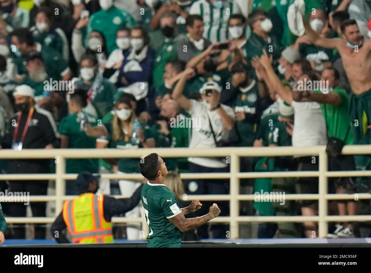 Rony of Brazil's Palmeiras heads the ball in an attempt to score during a  Copa Libertadores round of sixteen first leg soccer match against  Paraguay's Cerro Porteno in Asuncion, Paraguay, Wednesday, June