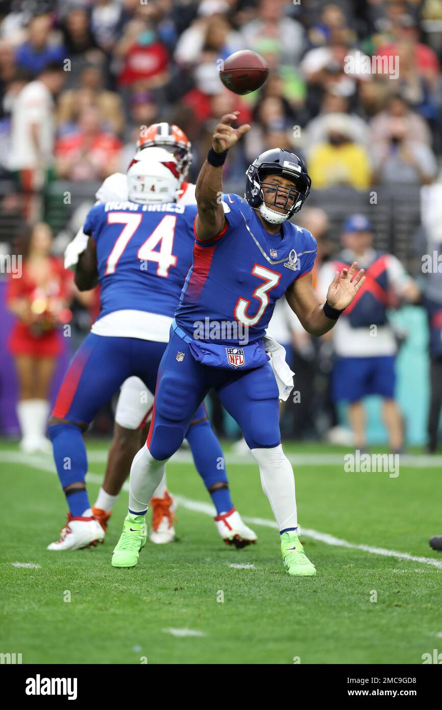 PHOTOS: Best Shots From Saturday's Pro Bowl Practice In Las Vegas