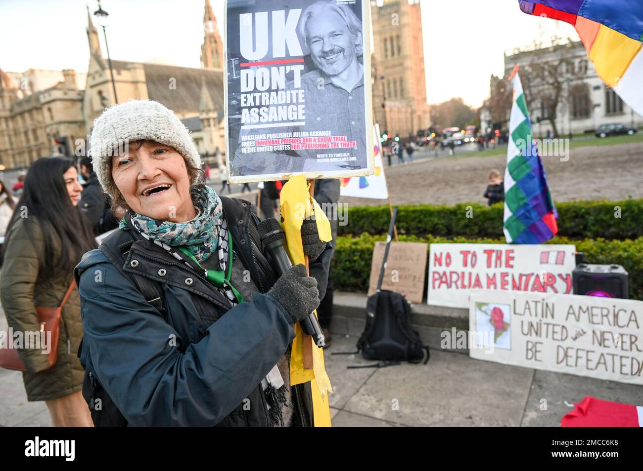 Parliament square, London, UK, 21 January 2023: Protest: Peru demands that President Martin Vizcarra be reinstated elected by the people, allege Dina Boluarte President of Peru for killing 60 Peruvian and Stop the American coup. Credit: See Li/Picture Capital/Alamy Live News Stock Photo