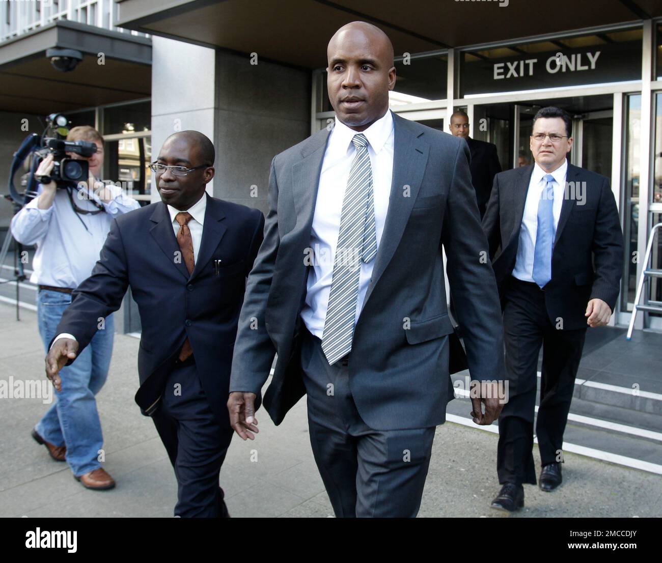 Barry Bonds' obstruction conviction upheld