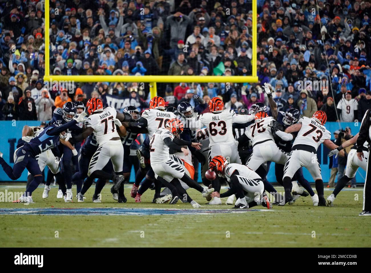 AFC Playoffs: Cincinnati Bengals defeat Tennessee Titans 19-16