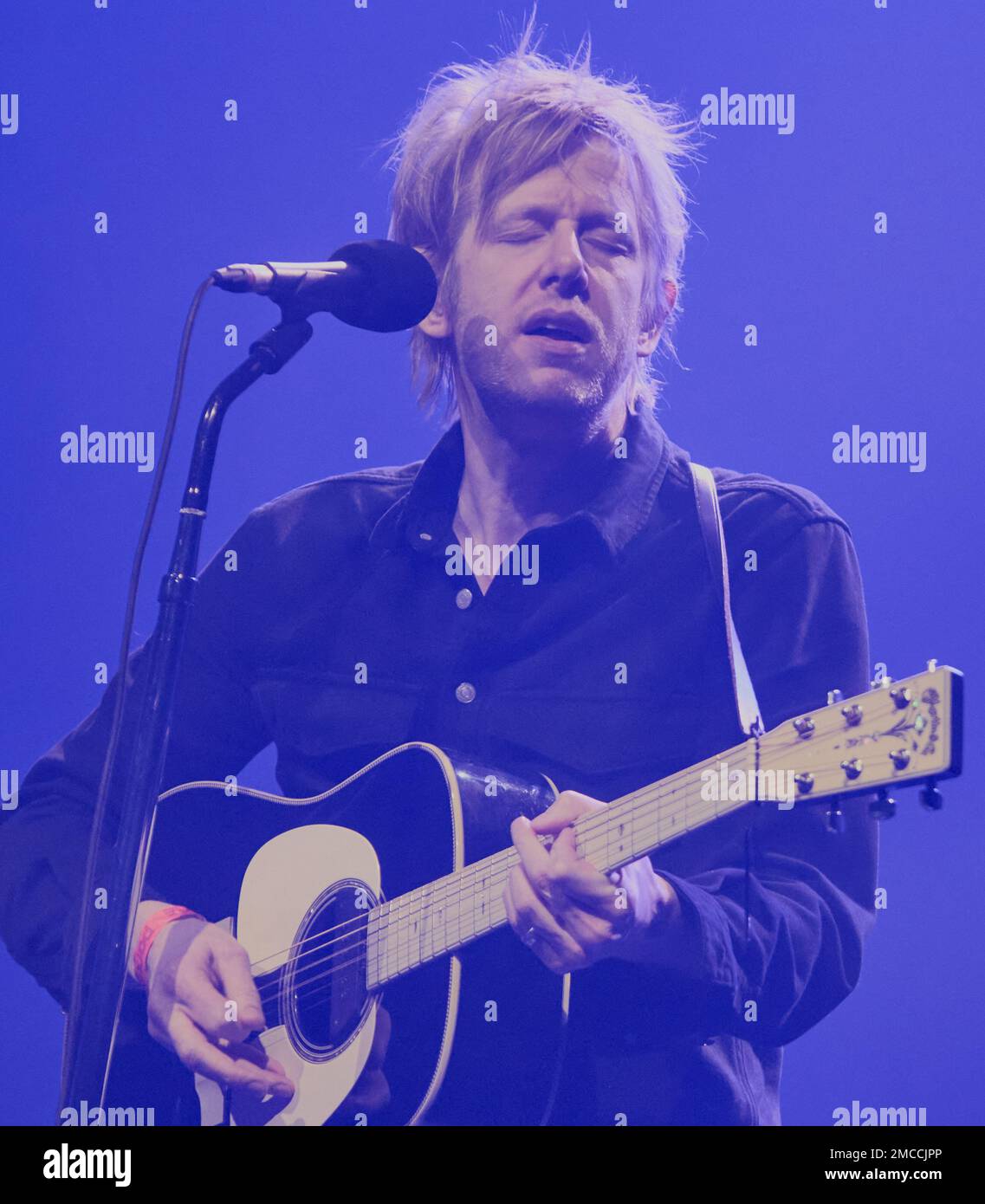 BENSALEM, PA, USA - DECEMBER 08, 2022:  Britt Daniel of Spoon Performs at ALT 104.5's Friendsgiving at the Xcite Center at Parx Casino. Stock Photo