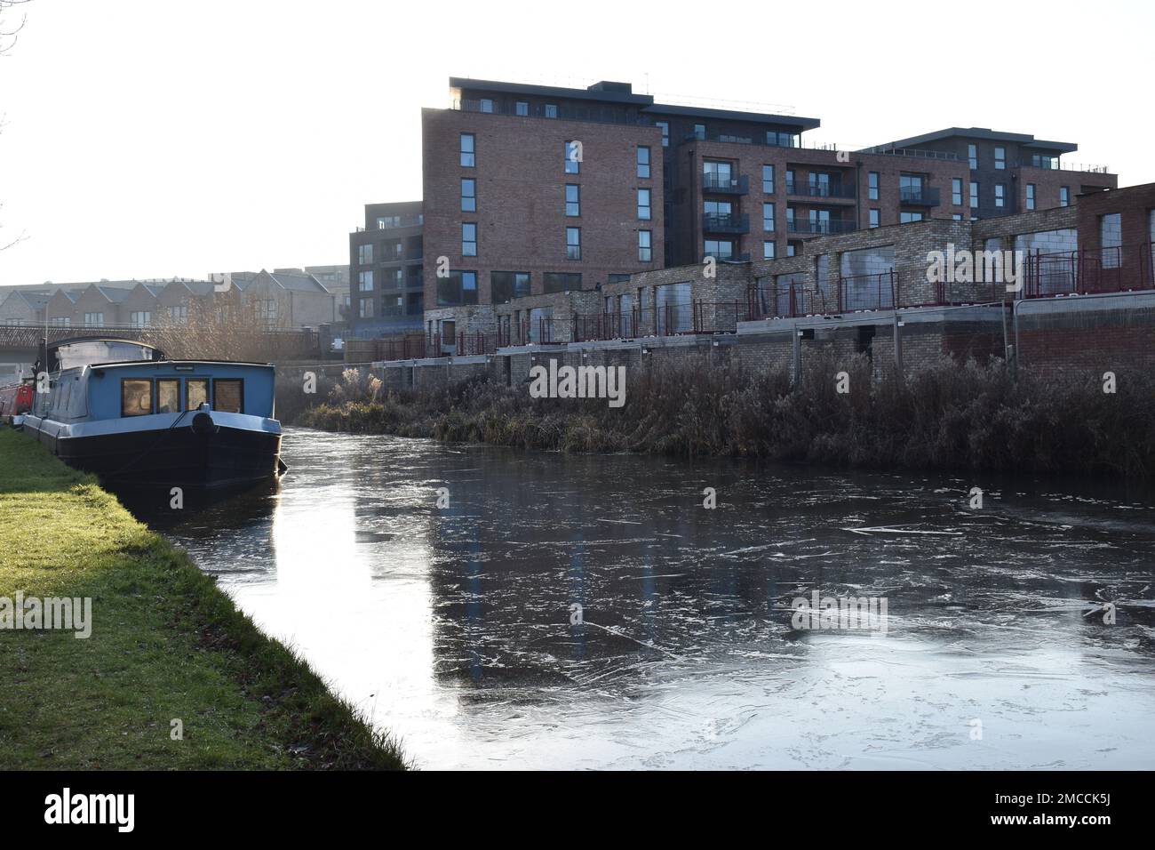 An icy day on the Grand Union Canal. Stock Photo