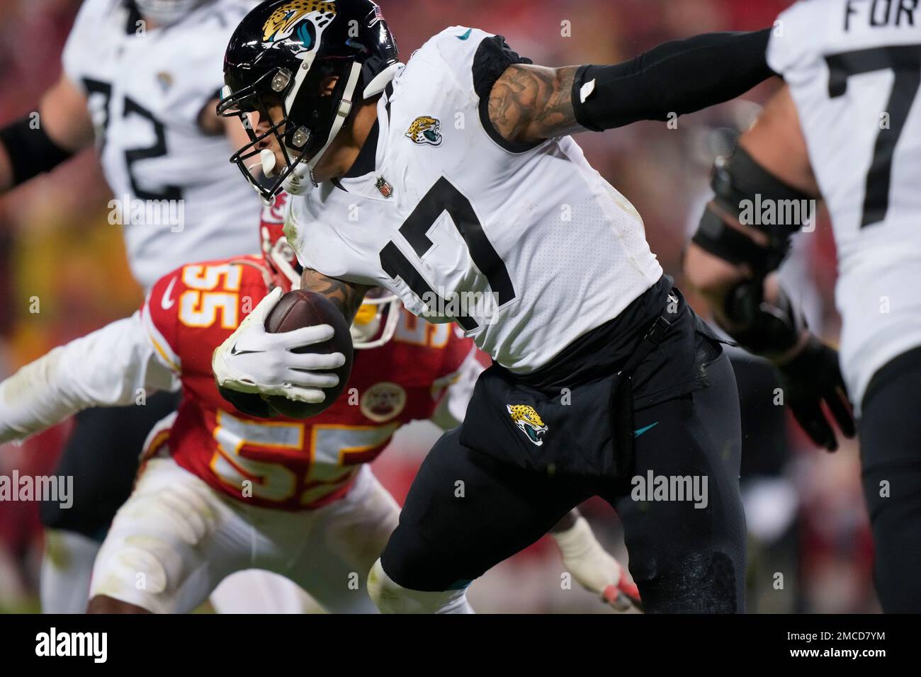 Jacksonville Jaguars tight end Evan Engram (17) runs against the Kansas