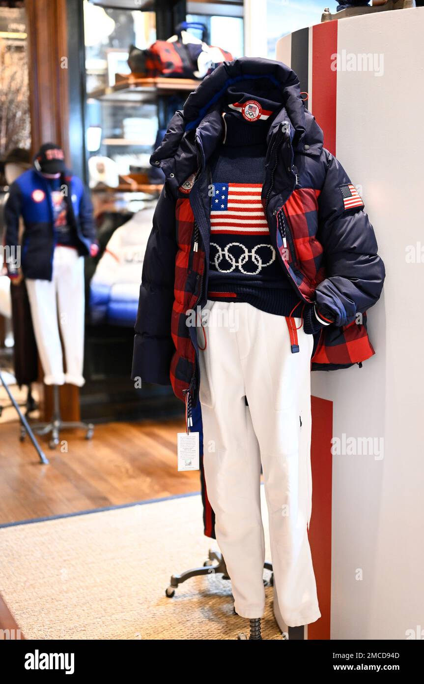 A Team USA Beijing winter Olympics closing ceremony uniform designed by(02)