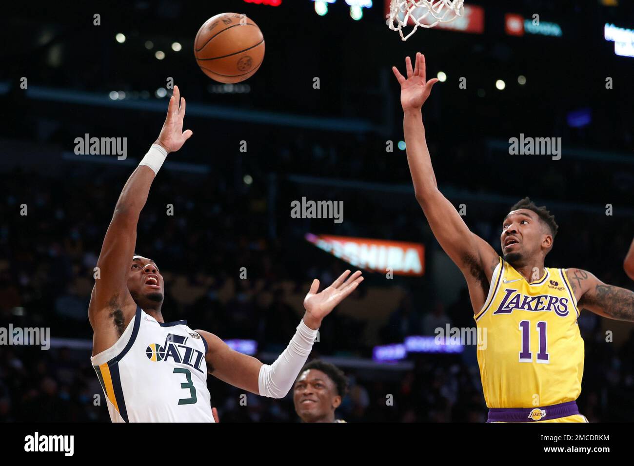 Utah Jazz guard Trent Forrest (3) shoots against Los Angeles Lakers ...