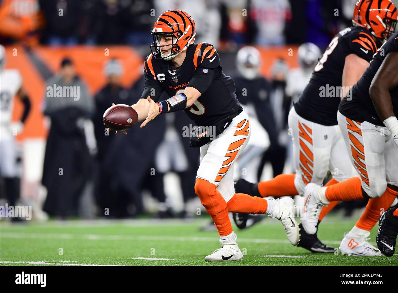 Cincinnati Bengals quarterback Joe Burrow (9) looks to pass the ball during  an NFL Wild-Card Playoff football game against the Las Vegas Raiders, Satu  Stock Photo - Alamy