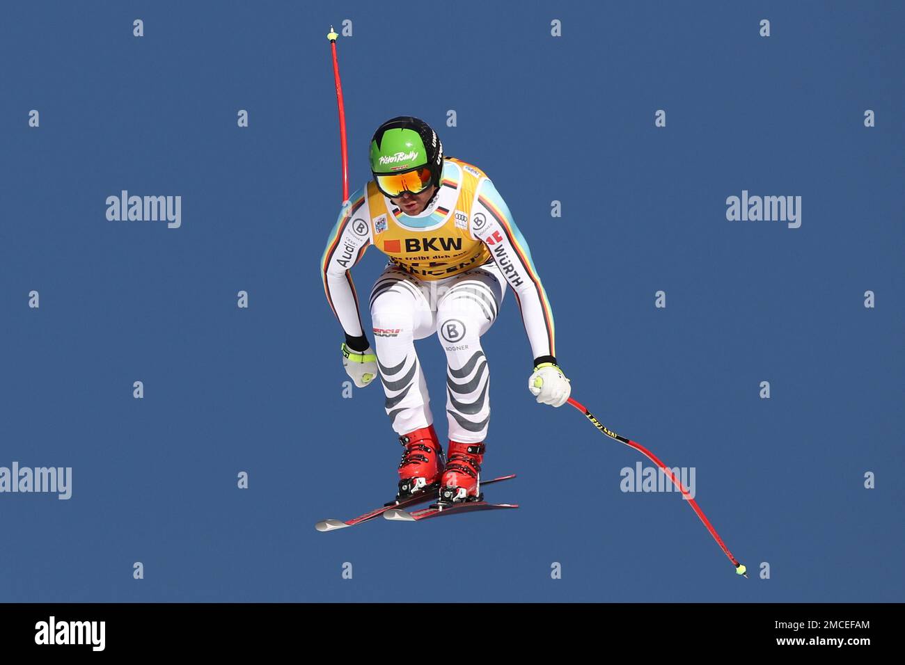 Germany's Andreas Sander speeds down the course during an alpine ski, men's  World Cup downhill race, in Wengen, Switzerland, Friday, Jan. 14, 2022. (AP  Photo/Gabriele Facciotti Stock Photo - Alamy
