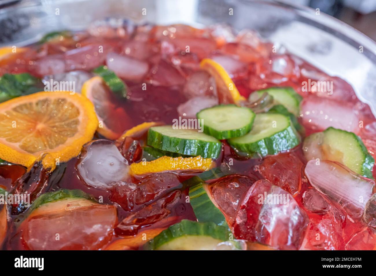 https://c8.alamy.com/comp/2MCEH7M/non-alcoholic-fruit-punch-in-dispenser-ready-to-drink-2MCEH7M.jpg