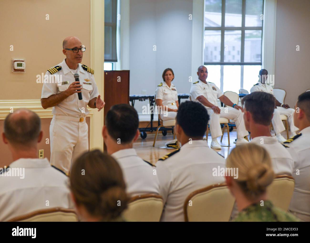 guest-speaker-for-the-2022-camp-lejeune-family-medicine-program