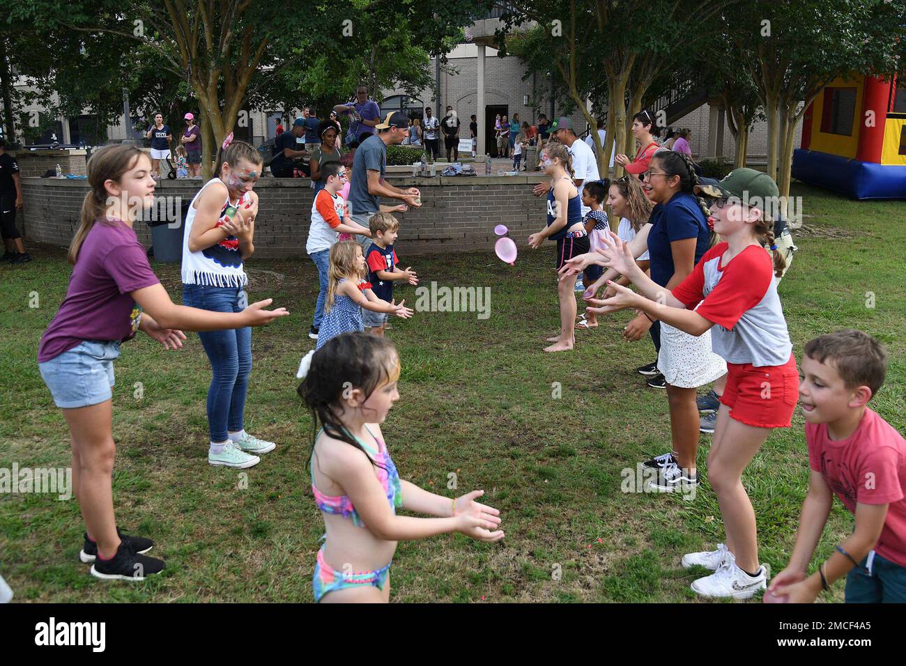 Balloon toss hi-res stock photography and images - Alamy