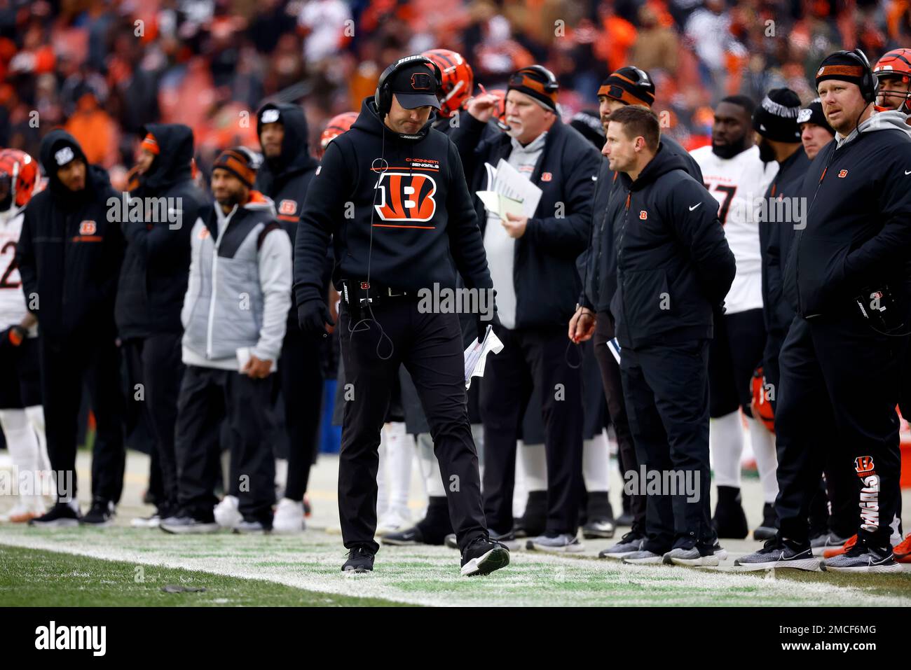 Cincinnati Bengals head coach Zac Taylor walks up the sideline during