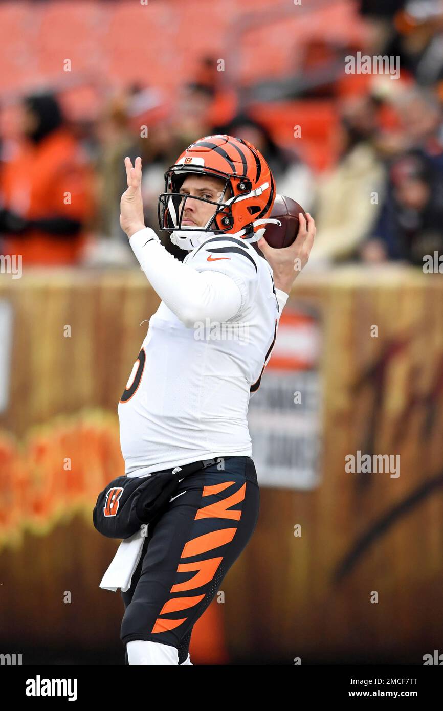 Cincinnati Bengals quarterback Jake Browning (6) warms up prior to the  start of an NFL football game against the Cleveland Browns, Sunday, Jan. 9,  2022, in Cleveland. (AP Photo/Kirk Irwin Stock Photo - Alamy