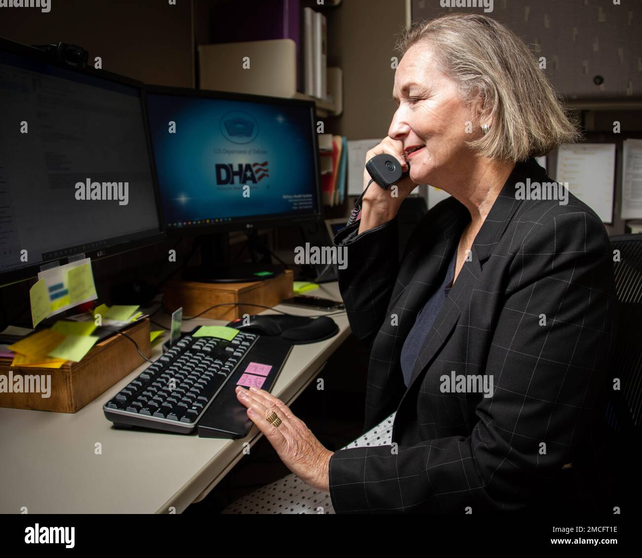 Mary Winters, patient safety assistant, fascilitates key briefings