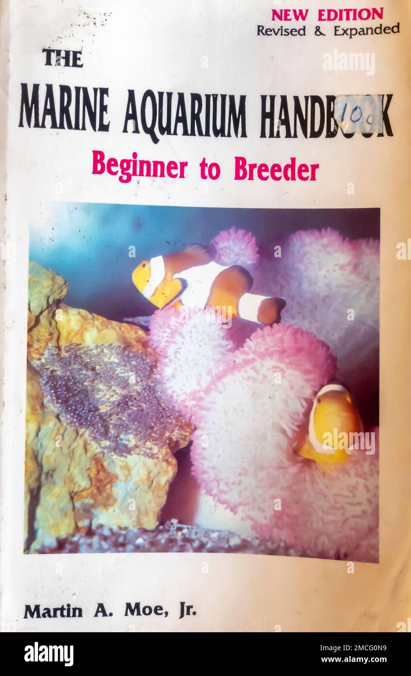 The Marine Aquarium Handbook: Beginner to Breeder Book by Martin A Moe 1982 Stock Photo