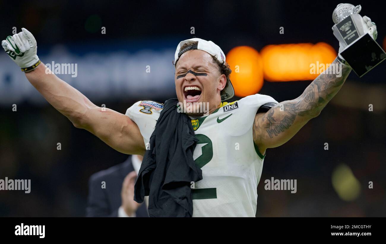 Baylor linebacker Terrel Bernard (2) celebrates winning the most