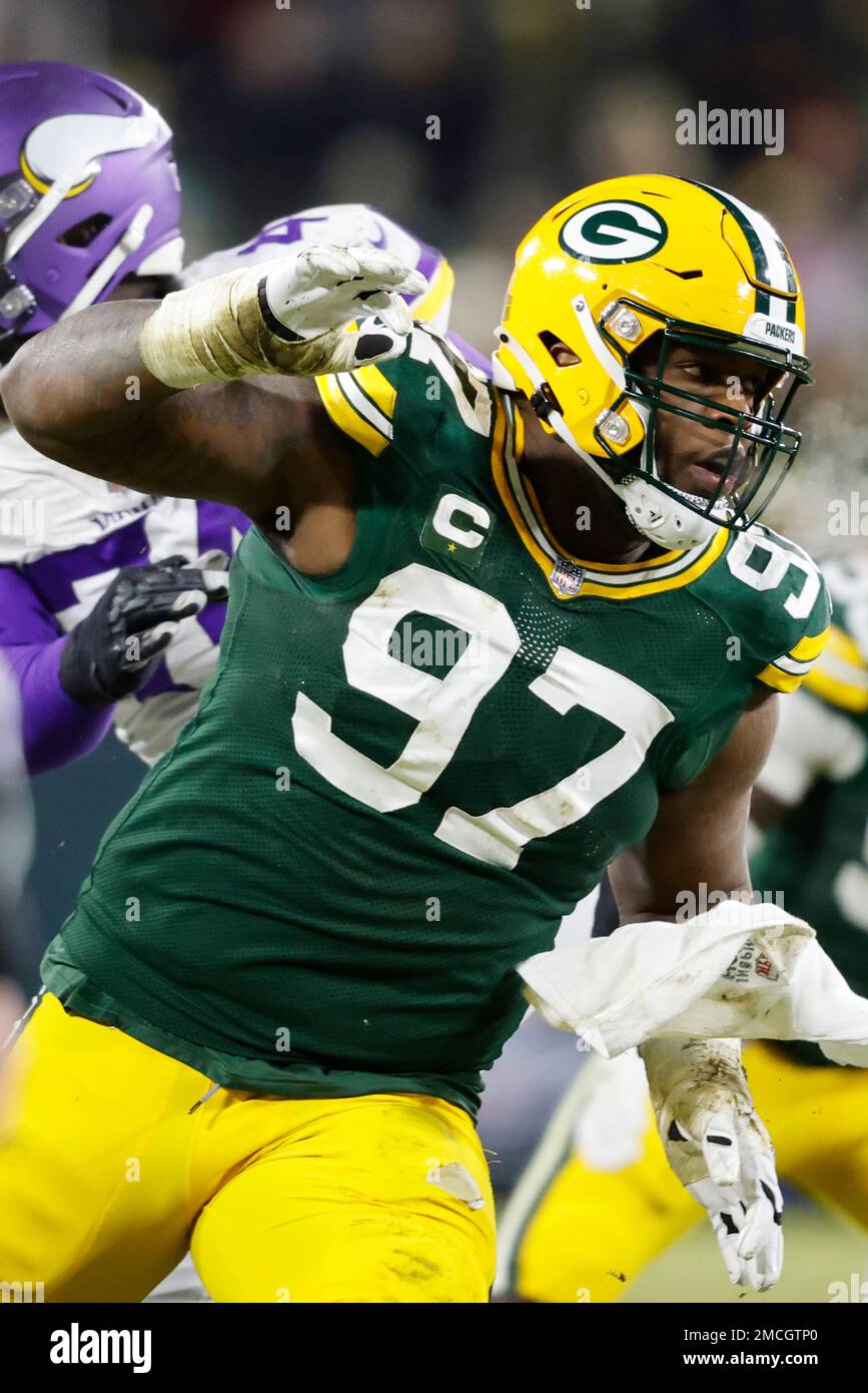 Green Bay Packers nose tackle Kenny Clark (97) rushes against the Minnesota  Vikings during an NFL game Sunday, Jan 2. 2022, in Green Bay, Wis. (AP  Photo/Jeffrey Phelps Stock Photo - Alamy