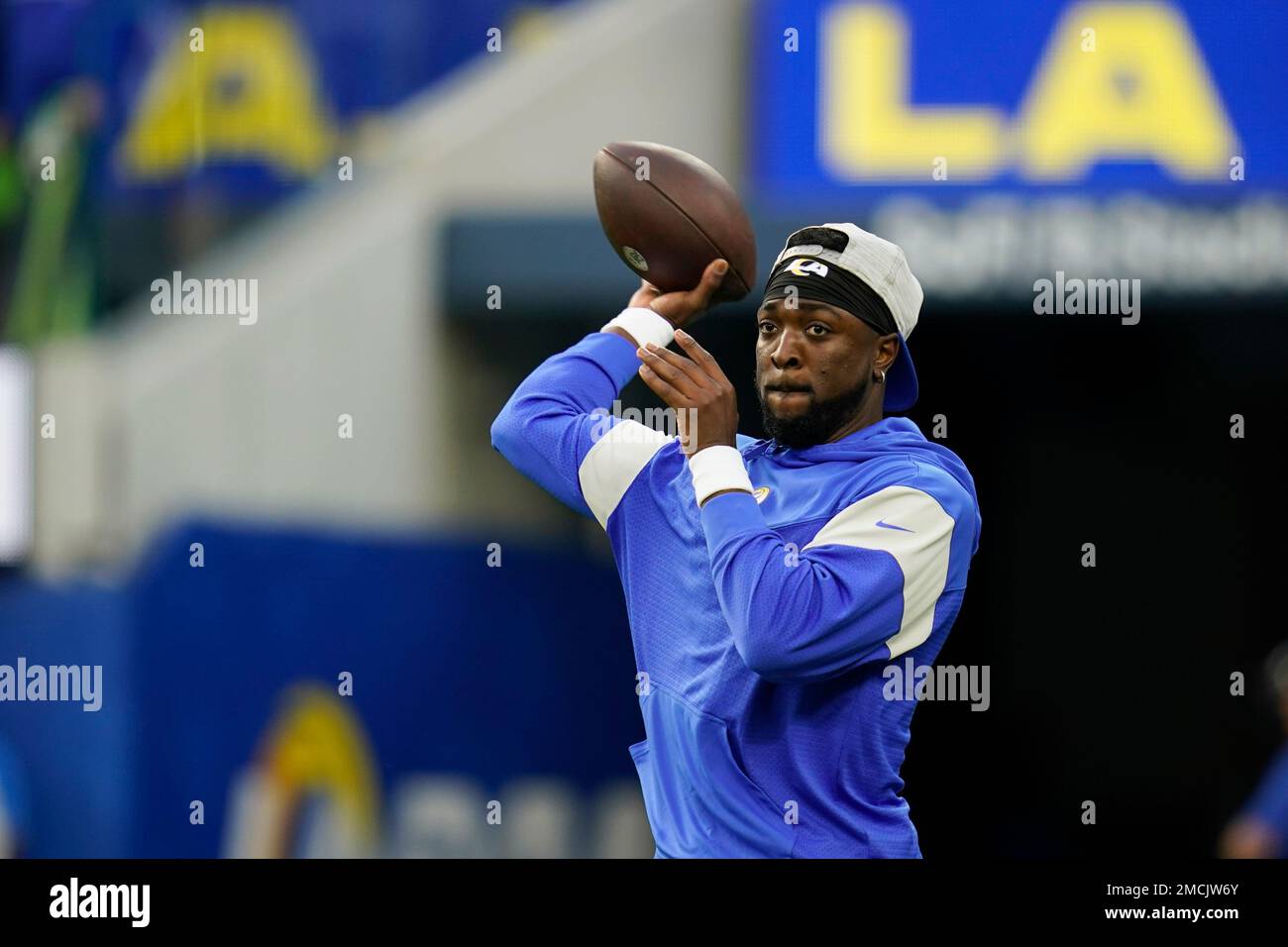 Los Angeles Rams quarterback Bryce Perkins throws before an NFL football  game against the Seattle Seahawks Tuesday, Dec. 21, 2021, in Inglewood,  Calif. (AP Photo/Ashley Landis Stock Photo - Alamy