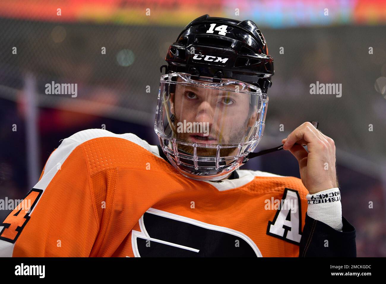 Philadelphia Flyers' Sean Couturier in action during an NHL hockey game  against the New Jersey Devils, Tuesday, Dec. 14, 2021, in Philadelphia. (AP  Photo/Derik Hamilton Stock Photo - Alamy