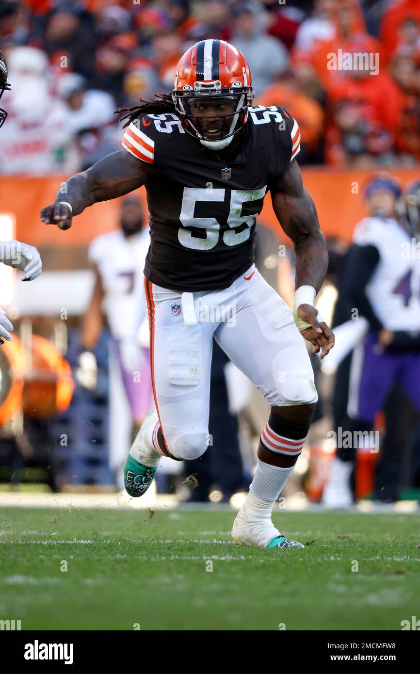 Cleveland Browns defensive end Takkarist McKinley (55) runs after the ball  during an NFL football game against the Baltimore Ravens, Sunday, Dec. 12,  2021, in Cleveland. (AP Photo/Kirk Irwin Stock Photo - Alamy