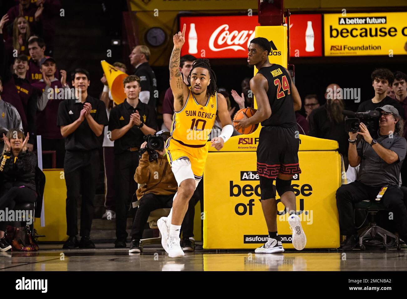 Arizona State guard Frankie Collins (10) celebrates after scoring in