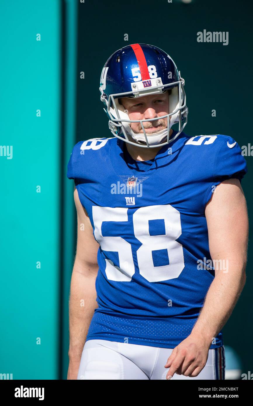 Giants sign long-snapper Casey Kreiter