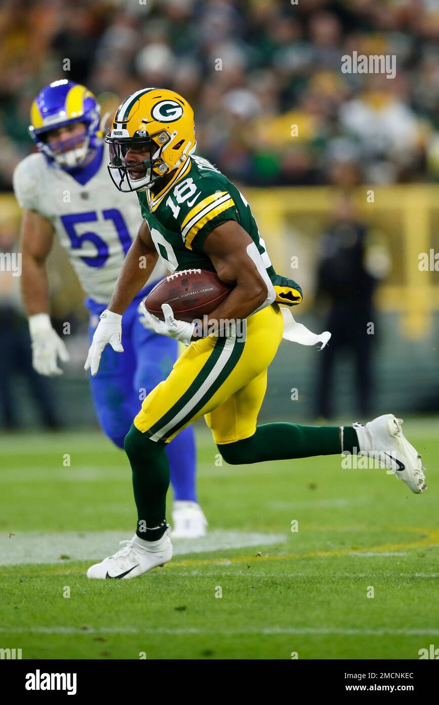 Green Bay Packers wide receiver Randall Cobb (18) runs with the ball