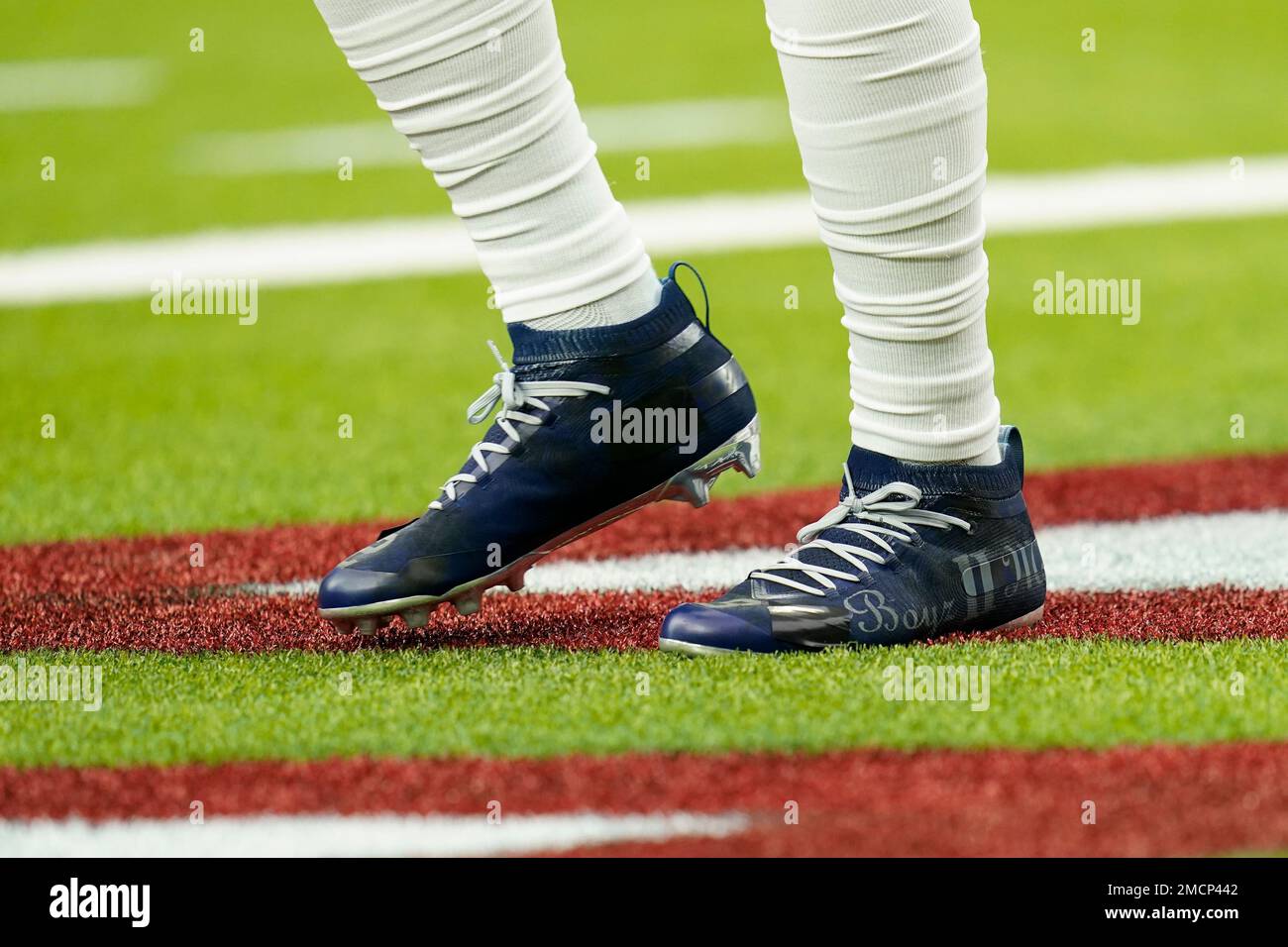 Running back deals shoes