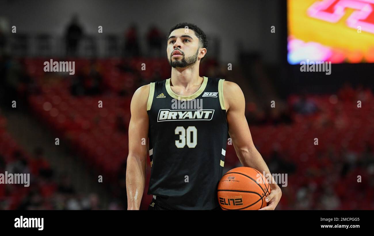 Bryant guard Chris Childs (30) prepares for a free throw attempt