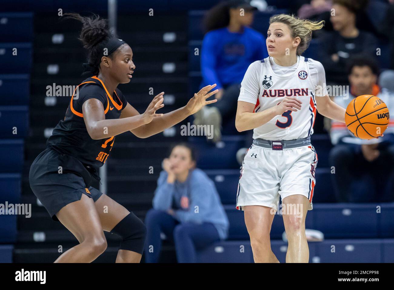 Taylen Collins - Women's Basketball - Auburn University Athletics
