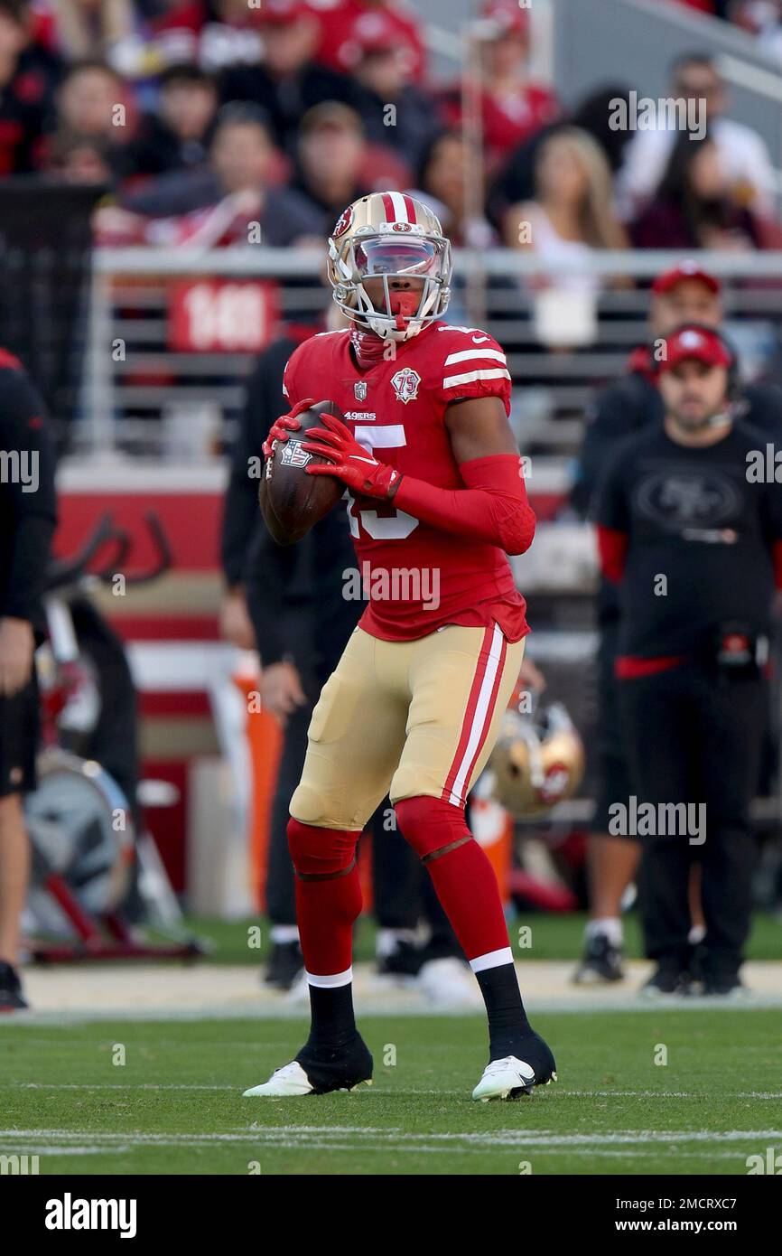 Cincinnati, Ohio, USA. 12th Dec, 2021. San Francisco 49ers wide receiver Jauan  Jennings (15) prior to the kickoff at the NFL football game between the San  Francisco 49ers and the Cincinnati Bengals